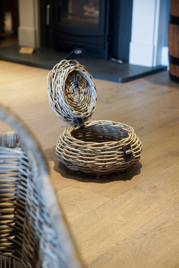 Round Basket & Lid with Leather Straps