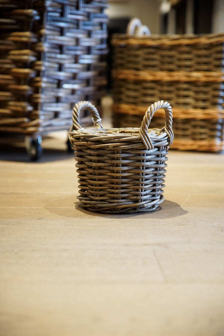 Round Basket with Ear Handles and Removable Hessian Liner