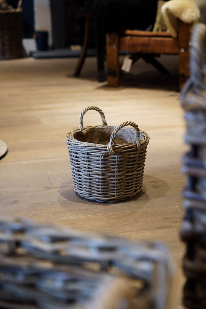 Round Basket with Ear Handles and Removable Hessian Liner