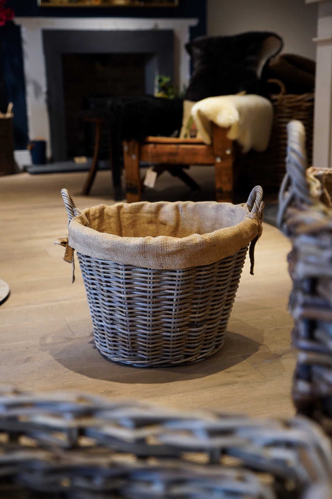 Round Basket with Ear Handles & Jute Liner