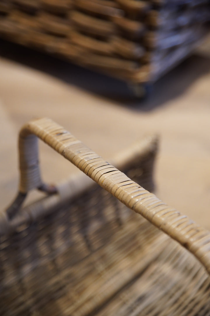 Log Holder With Hoop Handle