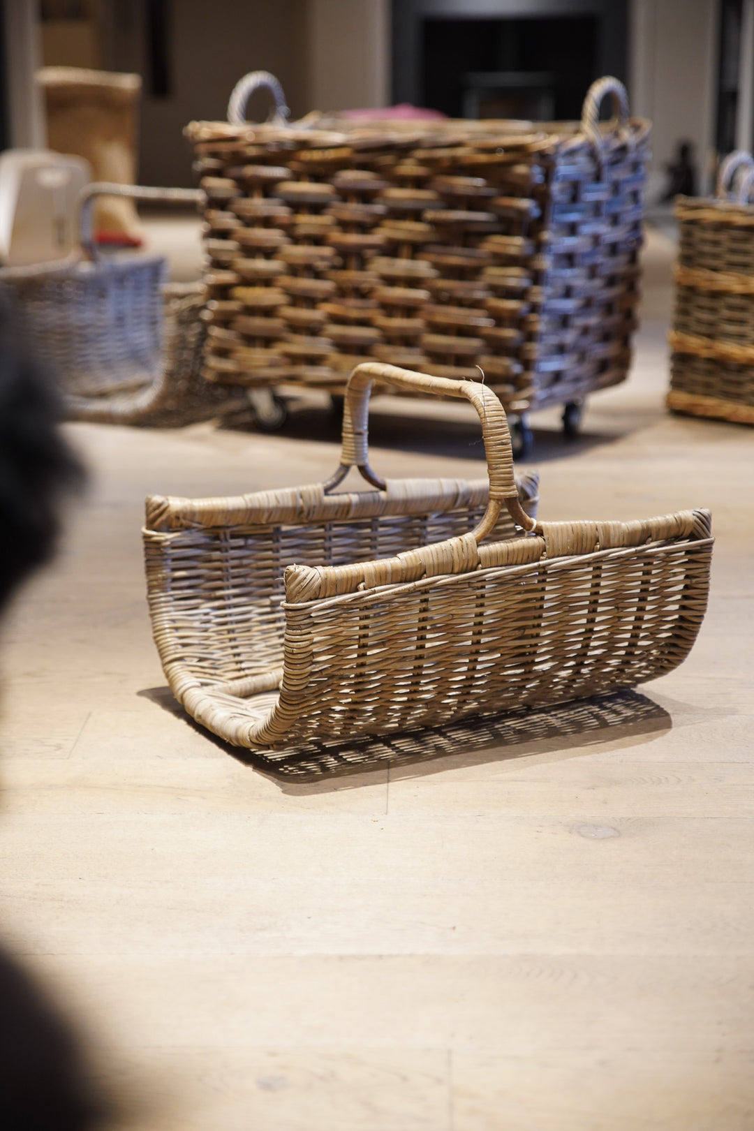 Log Holder With Hoop Handle