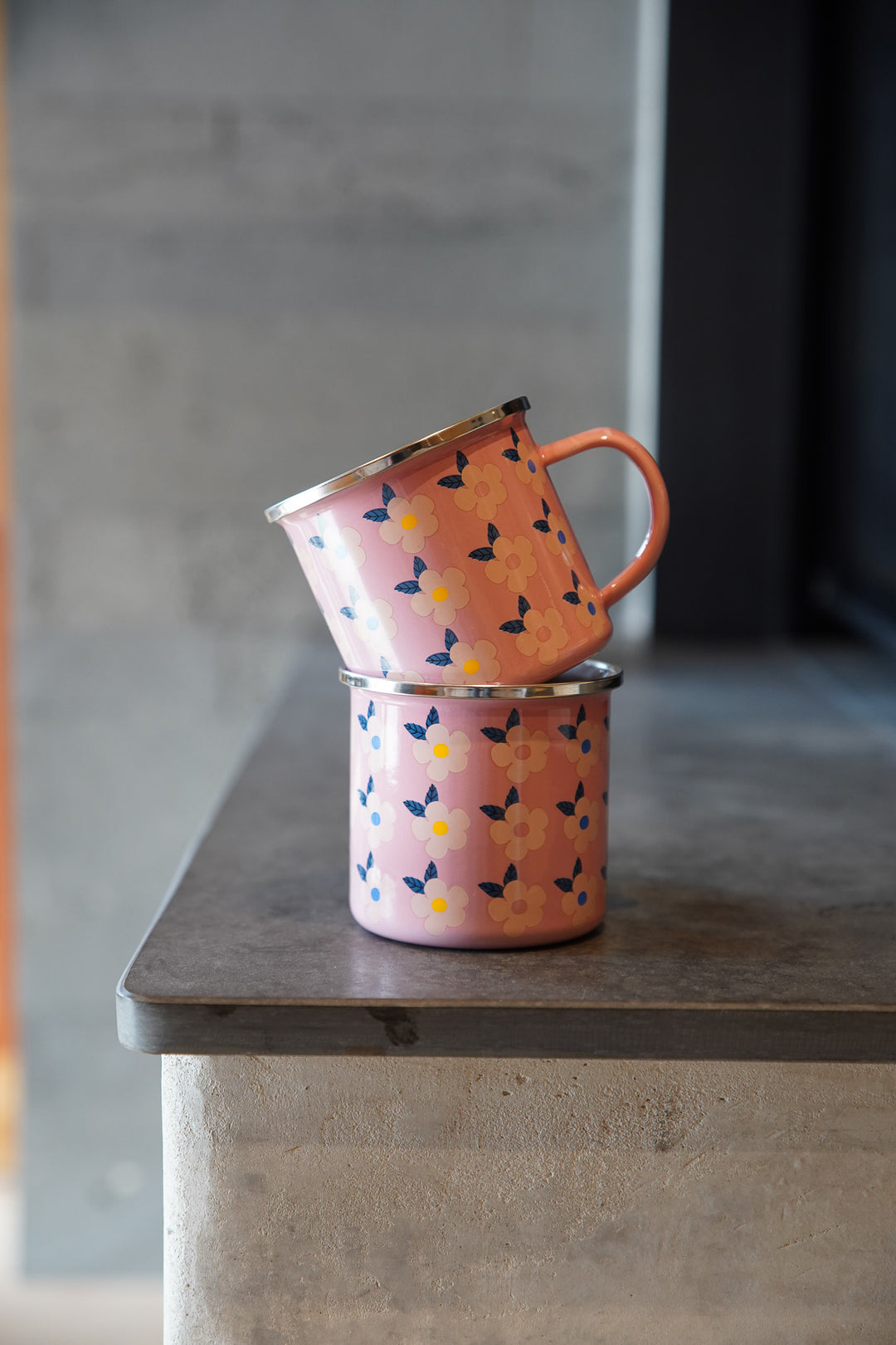 Enamel Retro Floral Print Mug
