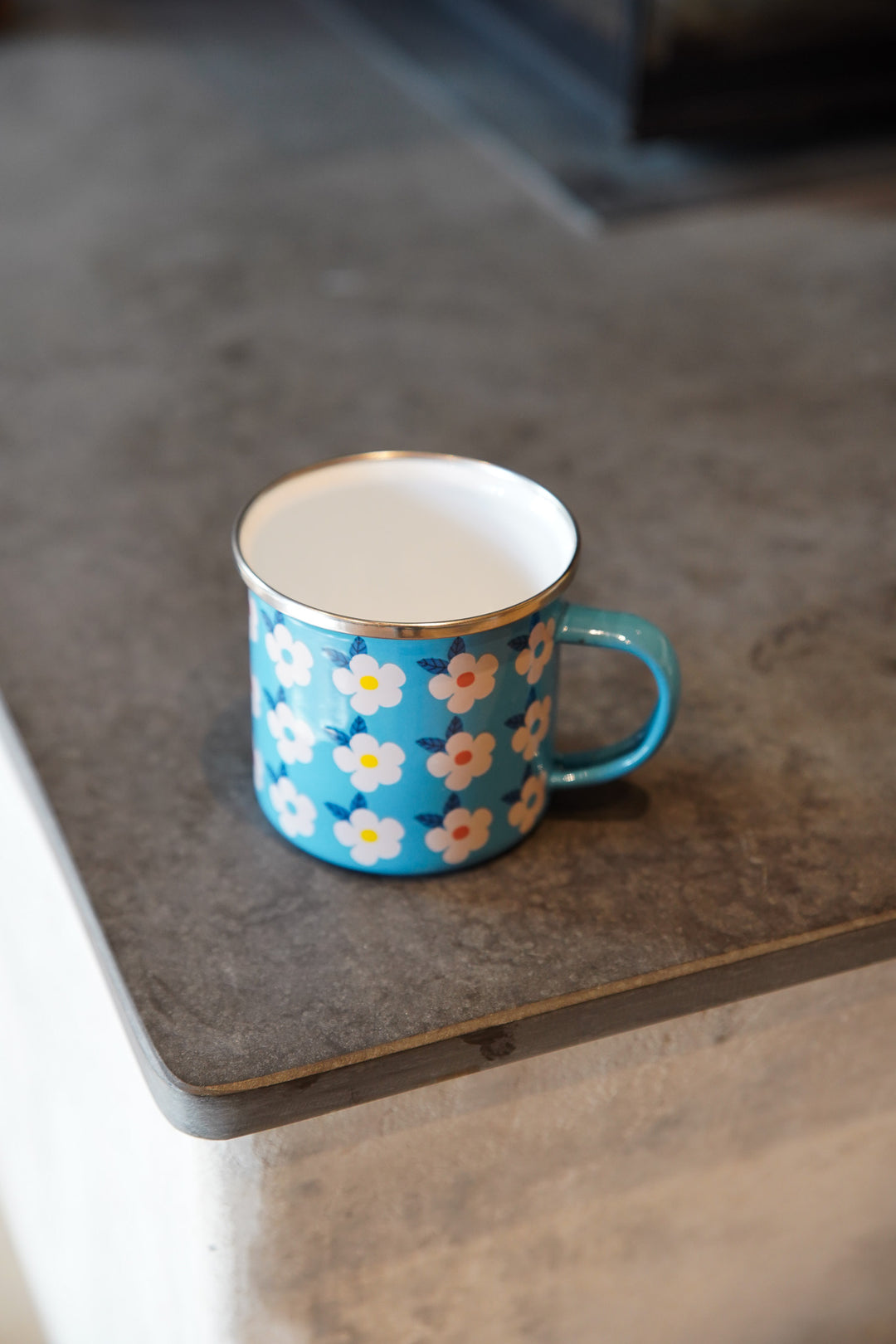 Enamel Retro Floral Print Mug