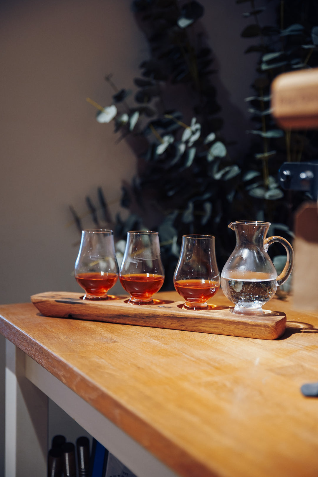 Darach Four Glass Holder