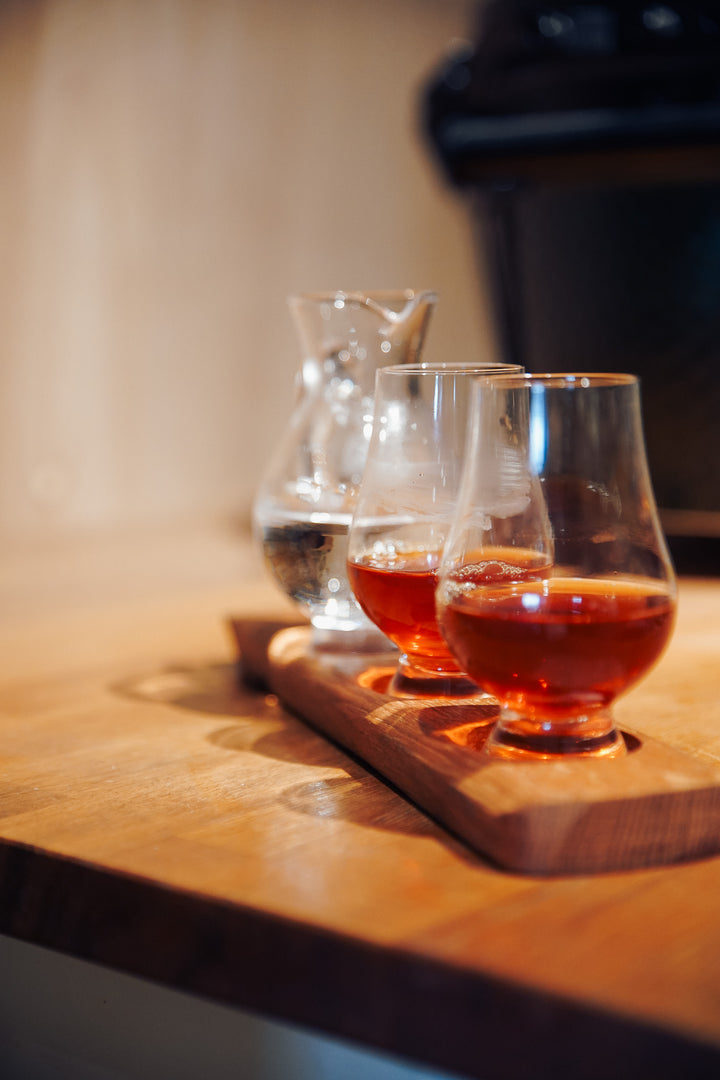 Darach Three Glass Holder