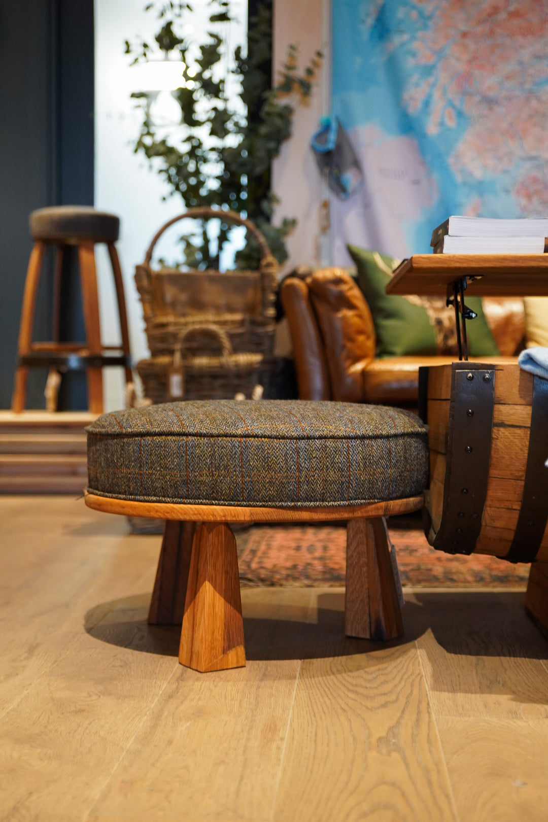 Darach - Tweed Footstool Round