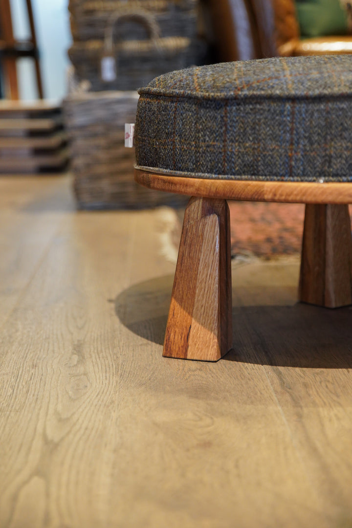 Darach - Tweed Footstool Round