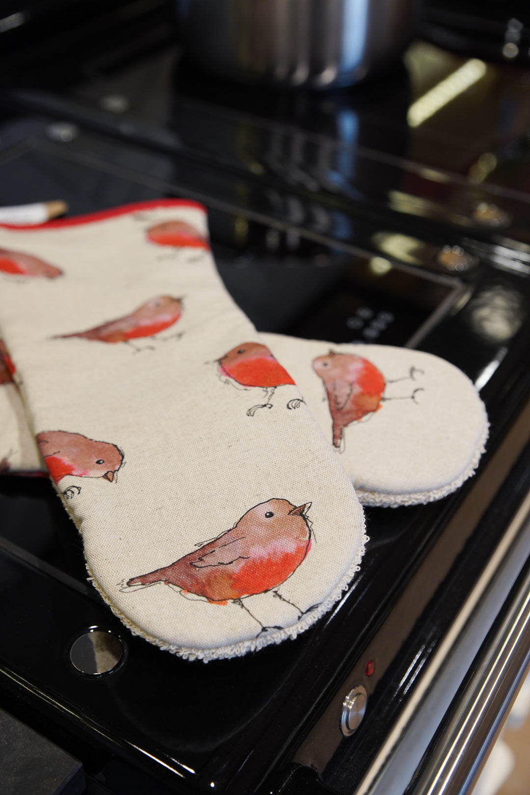 Garden Robin Gauntlet