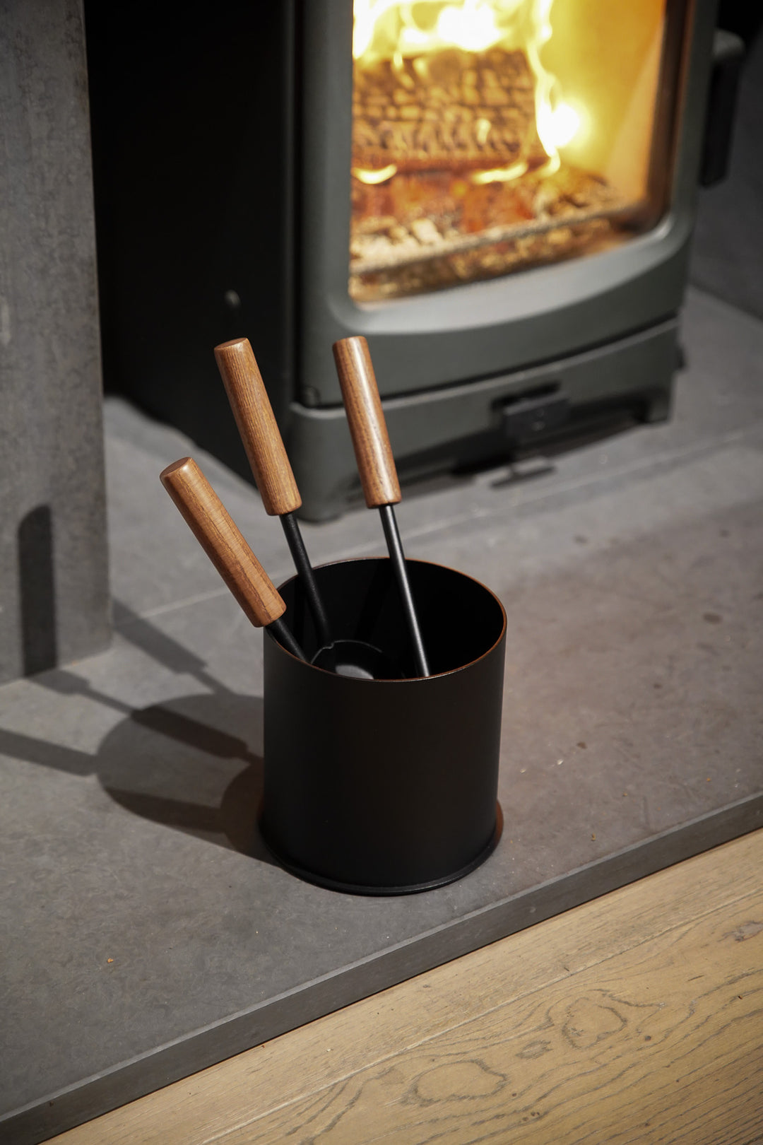 Islay -  Tool Holder with 3 Tools - Black, Wooden Handles