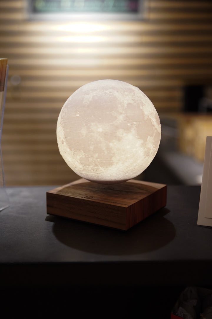 Smart Moon Light - Walnut