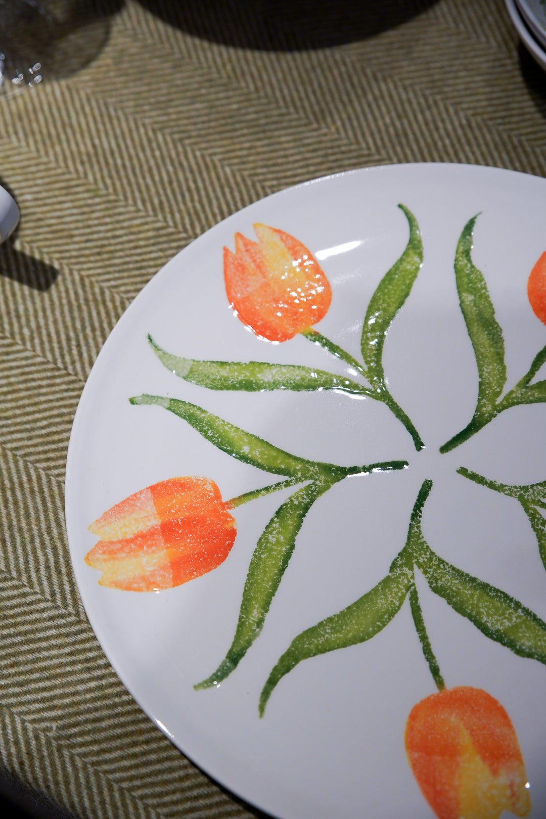 Tulips Round Platter