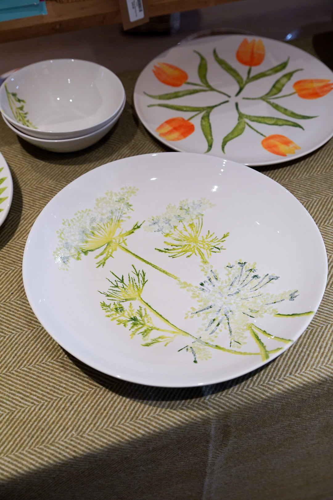 XL Serving Bowl - Cow Parsley