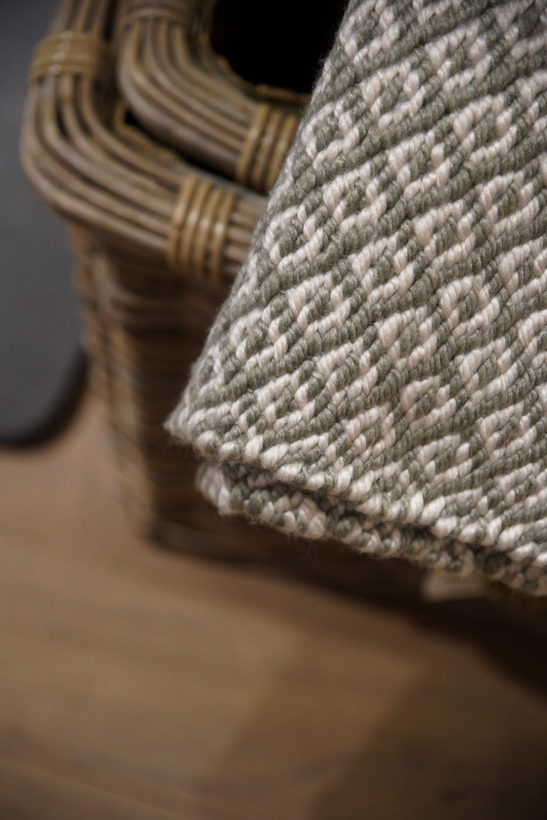 Thistle Dove Grey Rug