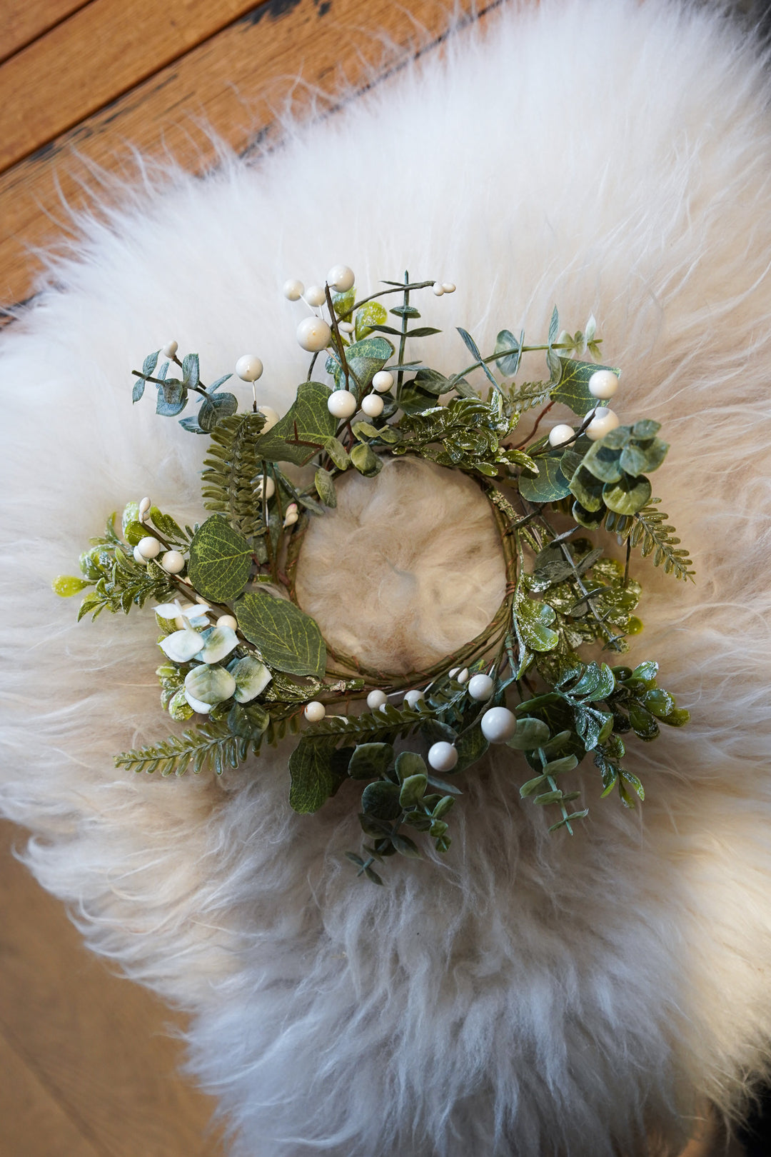 Eucalyptus/White Berry Candle Ring - Large