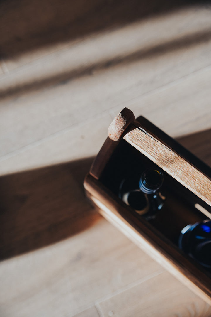 Darach - Magazine/Bottle Rack