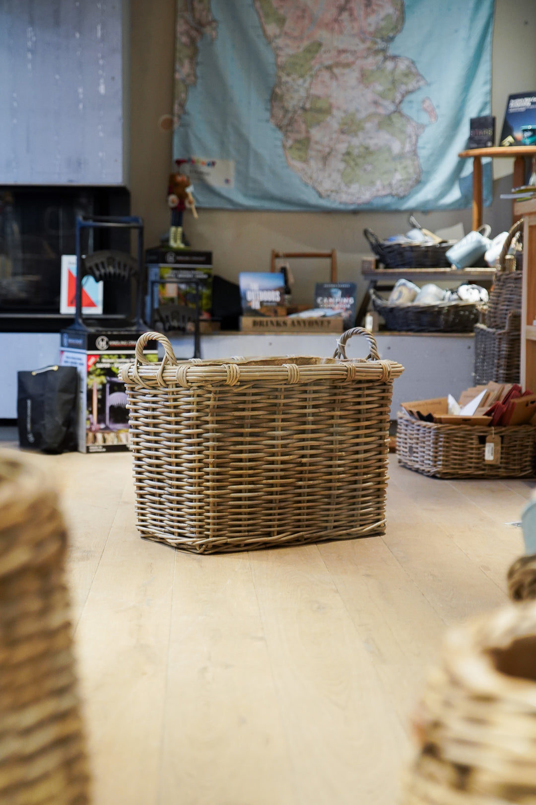 Medium Rectangular Basket with Jute Liner