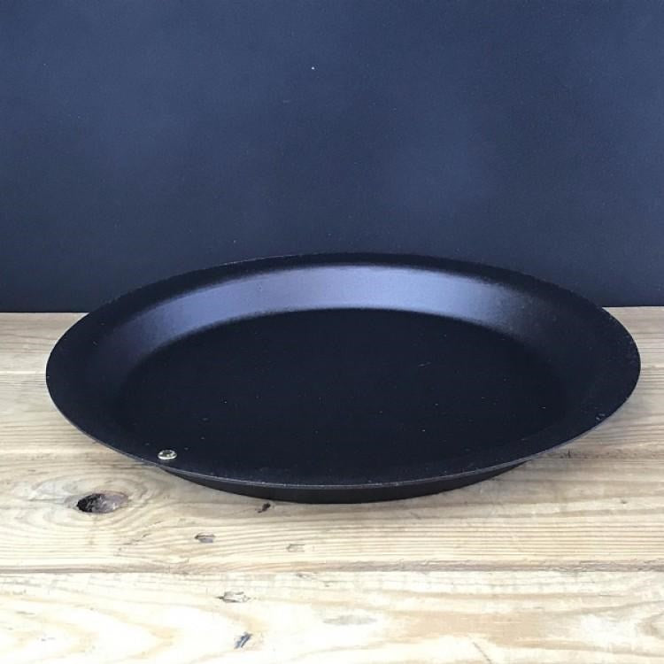 Netherton Foundry Spun Iron Pie Dish. The Netherton Foundry Pie Dishes are hand spun from black iron and pre-seasoned with flax oil for a natural non-stick finish.