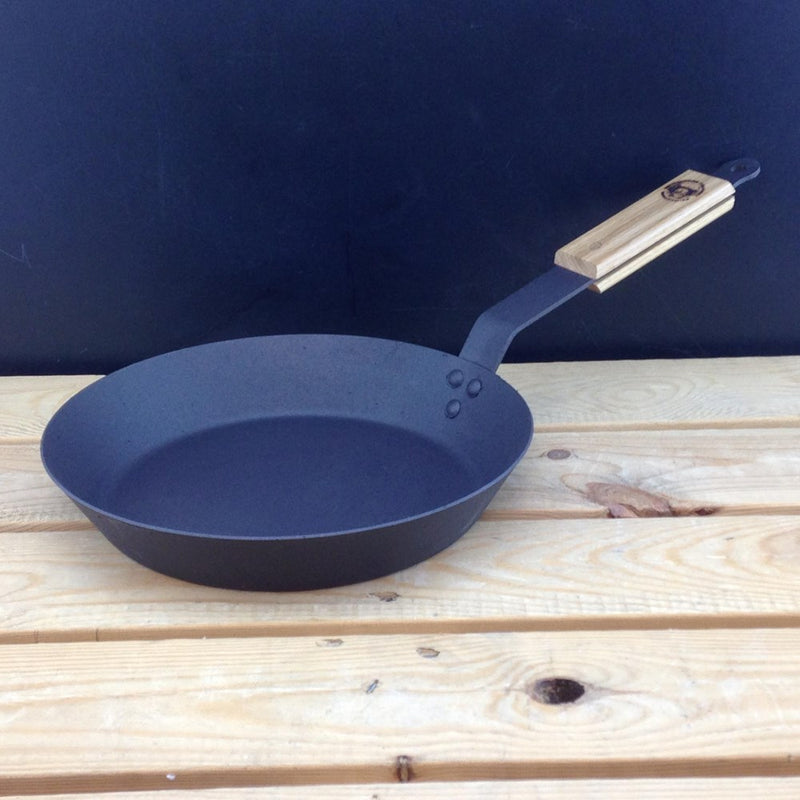 Netherton Foundry Spun Iron Frying Pan 8" Made from spun iron the Frying Pans are durable with excellent heat retention properties, making them perfect for high-heat searing. Lighter to hold than a cast iron frying pan they are suitable for use on all cooking surfaces, including induction.
